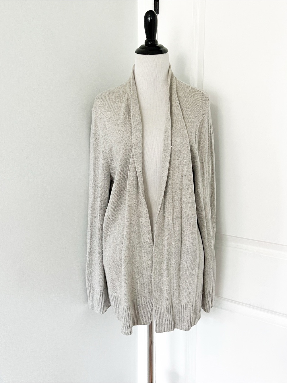 Lafayette 148 Cashmere Light Gray Open-Front Cardigan with Subtle Sequins - L